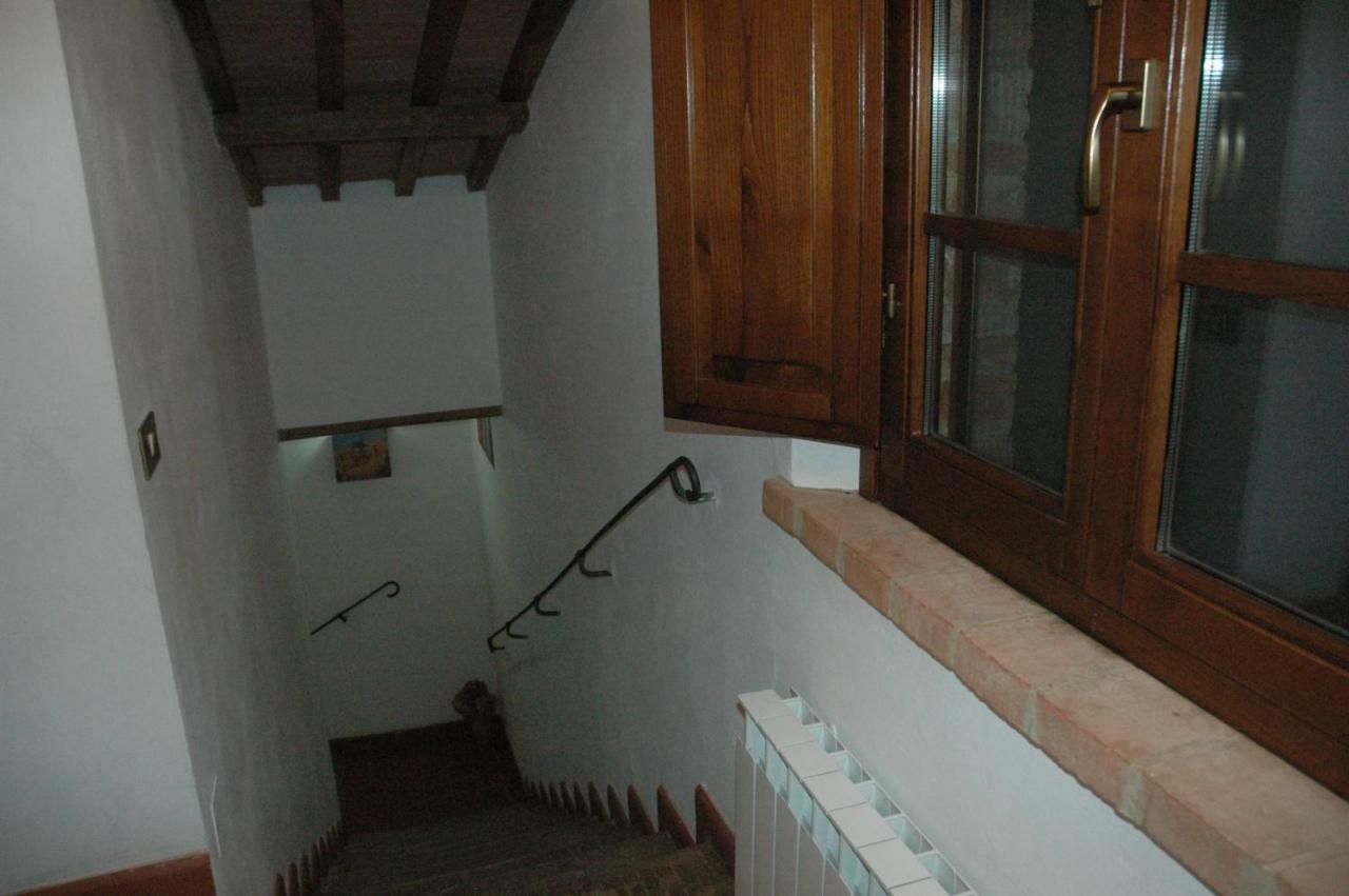Agriturismo Podere Molino ペッチョリ エクステリア 写真