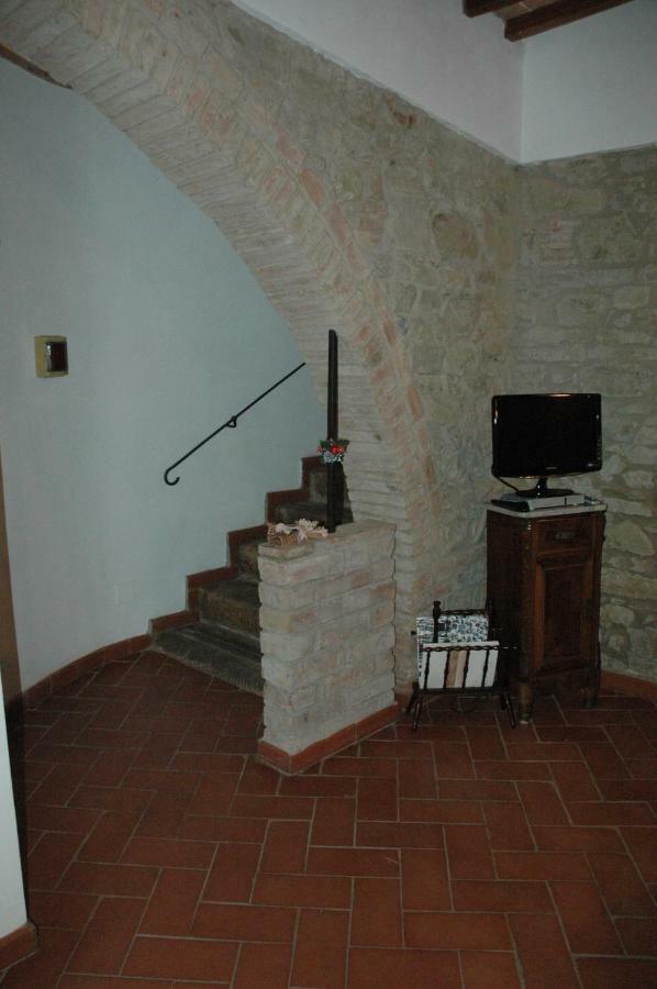 Agriturismo Podere Molino ペッチョリ エクステリア 写真