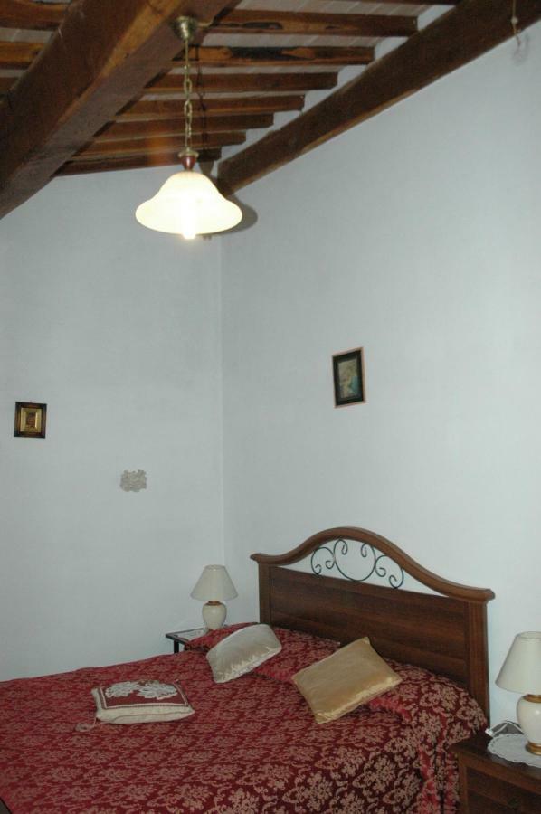 Agriturismo Podere Molino ペッチョリ エクステリア 写真
