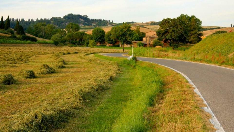 Agriturismo Podere Molino ペッチョリ エクステリア 写真