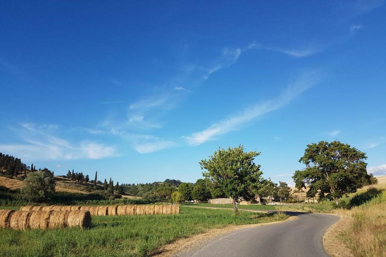 Agriturismo Podere Molino ペッチョリ エクステリア 写真