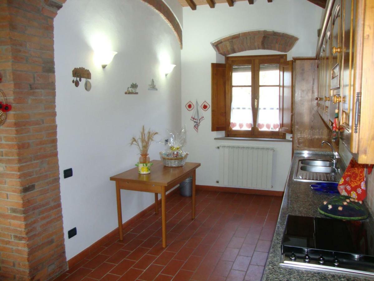 Agriturismo Podere Molino ペッチョリ エクステリア 写真